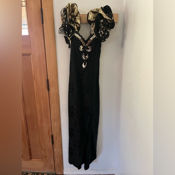 Loralie Dresses & Skirts - Vintage 80's Gown - Black and Gold and Fabulous